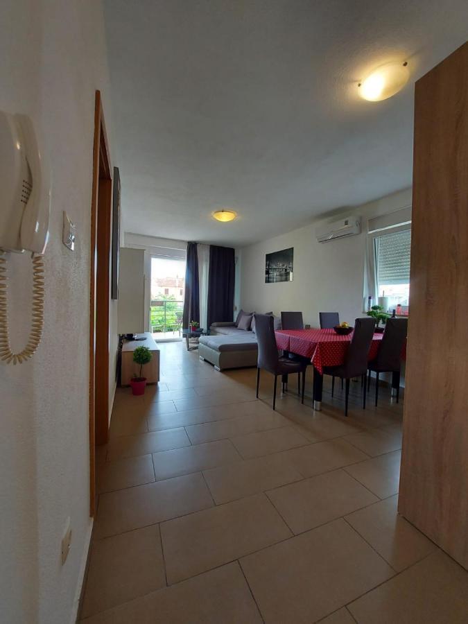 Luciano Apartment Zadar Eksteriør billede